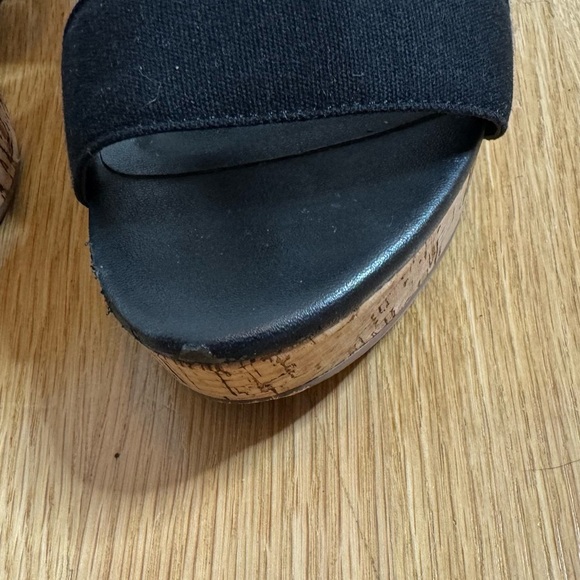 Charles by CHARLES DAVID Wedge Platform
Sandals - Picture 5 of 10